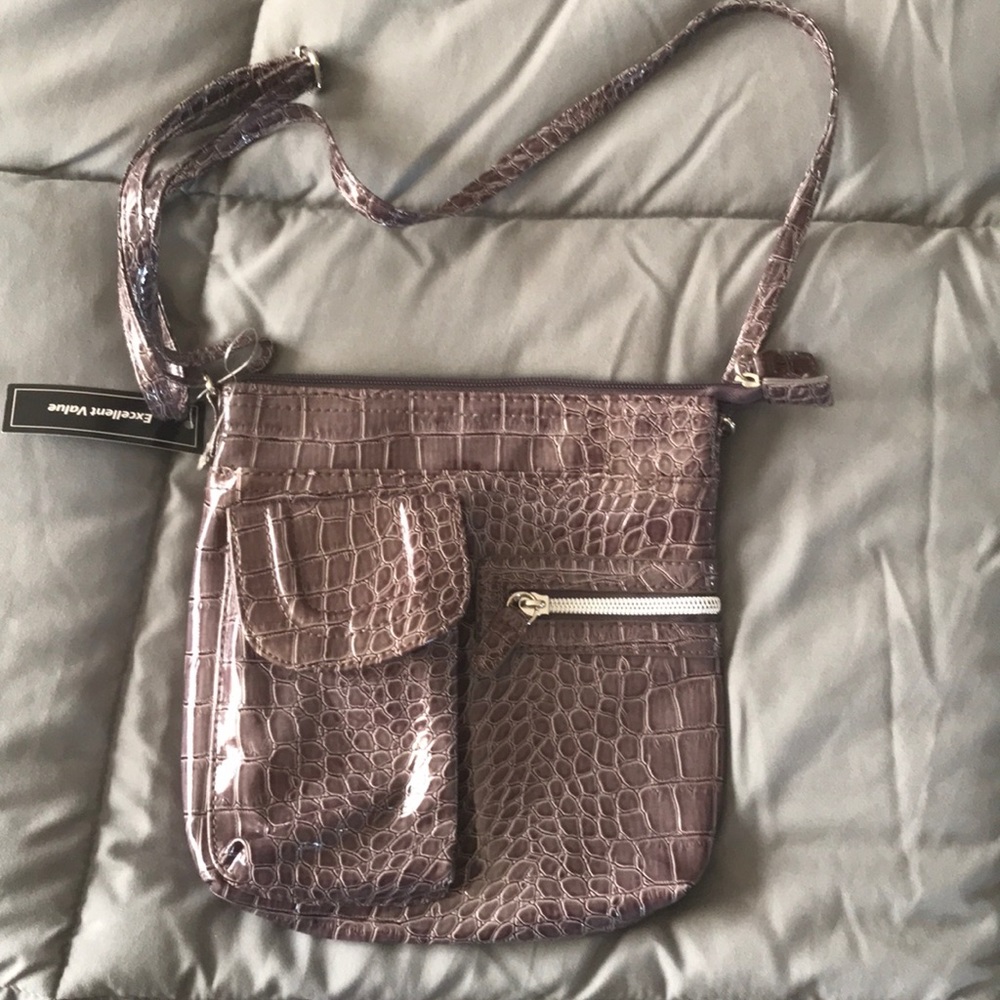 Light purple purse, never used
